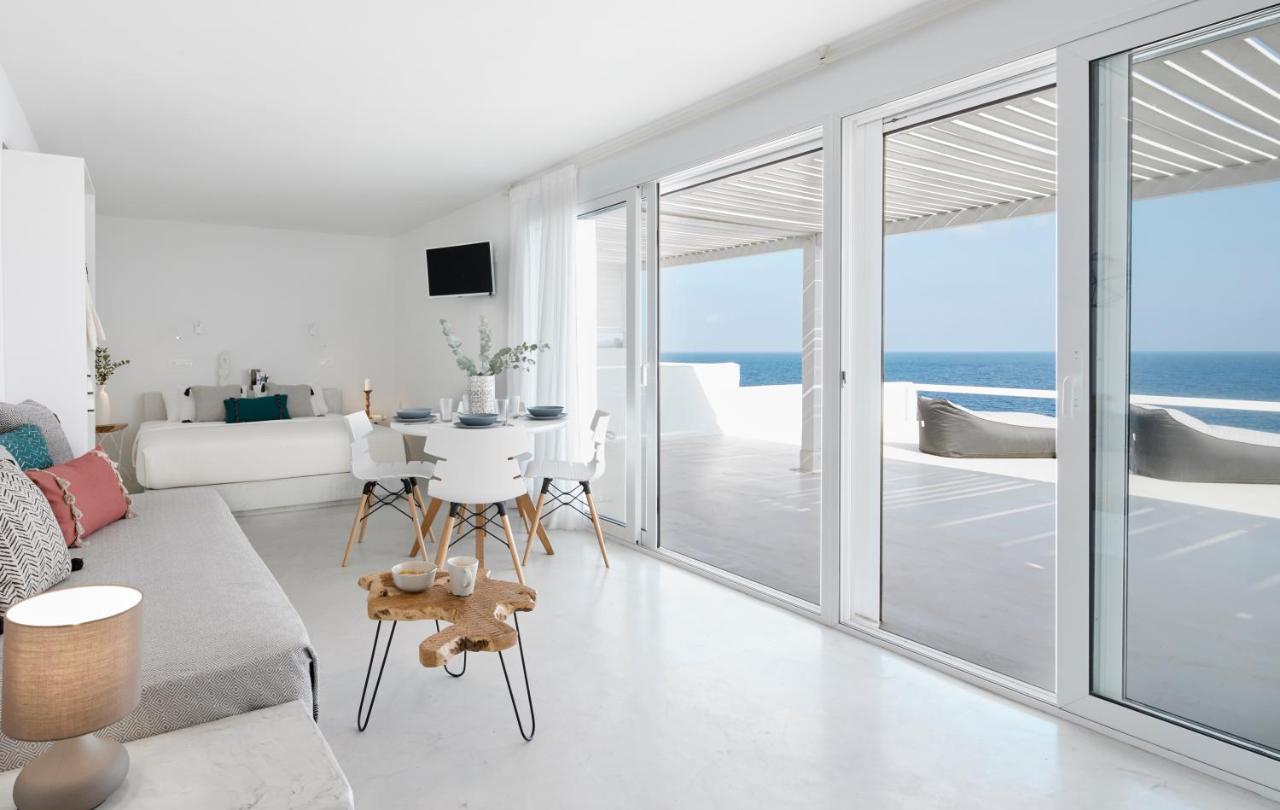 Infinite Blue Luxury Suites Тира Экстерьер фото